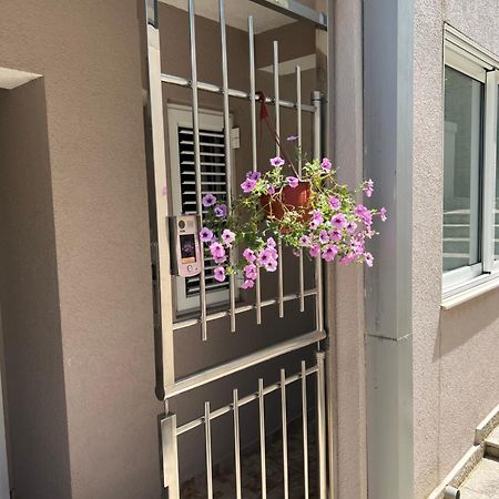 Guest House Mrvaljevic بودفا المظهر الخارجي الصورة